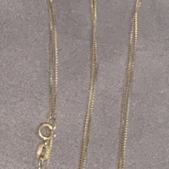 10k  chain necklace. Firm price no bundle - Picture 2 of 4